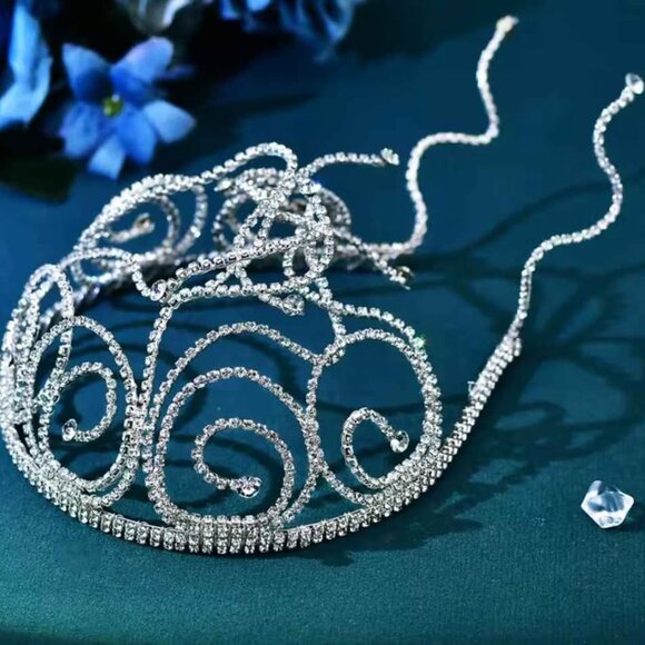 Silver Rhinestone Headband - Picture 3 of 5